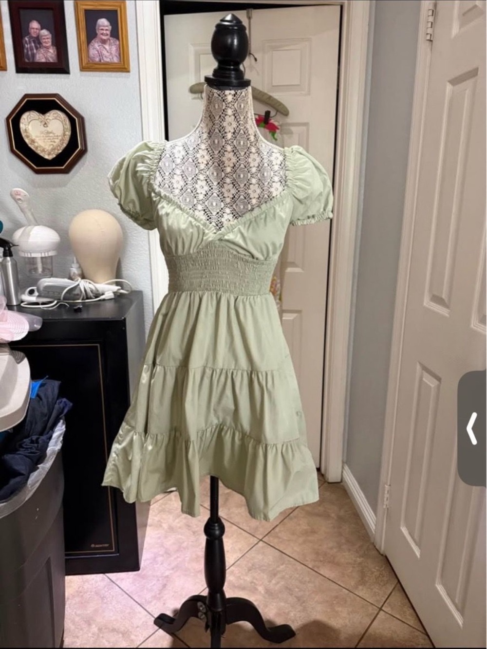 Light Green Puff-Sleeve Tiered Summer Dress